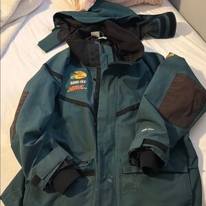 Bass pro shops Gore-Tex rain coat